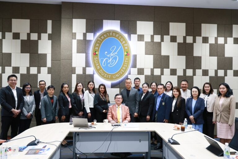 The Doctor of Education Program in Educational Leadership at Suan Dusit University organized a special lecture on ‘Challenges of Leadership’ by Professor Emeritus Dr. Anek Laothamatas, former Minister of Higher Education, Science, Research, and Innovation.