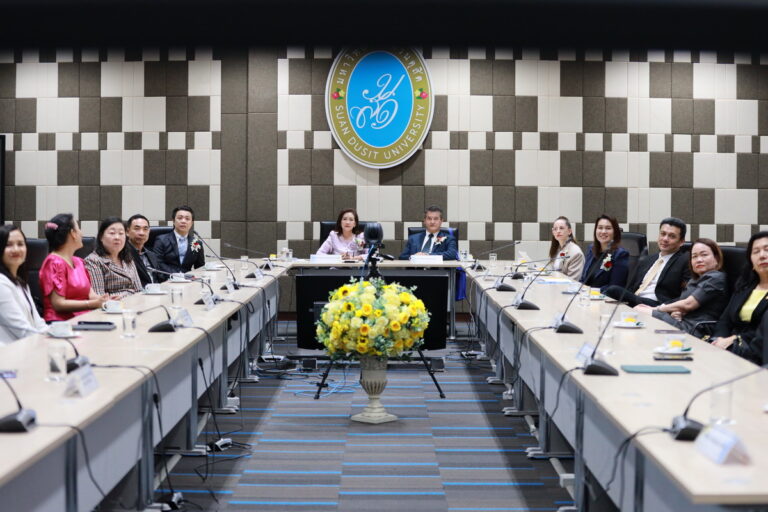 The Faculty of Humanities and Social Sciences held a Memorandum of Understanding (MOU) signing ceremony