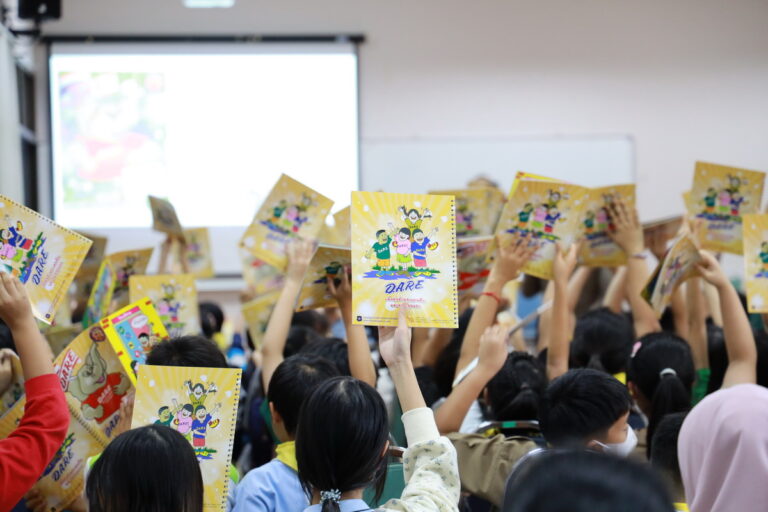 Laor-Uthit Demonstration School Hosts Training under the D.A.R.E. Thailand Program