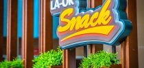 LA-OR Snack  ปรับโฉมใหม่ ข้างโรงเรียนสาธิตละอออุทิศ ถนนนครราชสีมา (ประตู 2 ) ม.สวนดุสิต